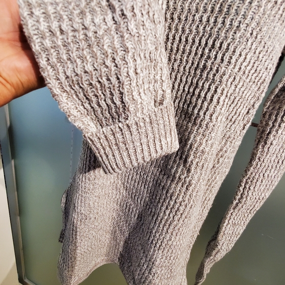 Medium, Beautiful Grey Knit Long Sweater or Dress, L/S Roll up Cuffs, Stretchy - Picture 10 of 16